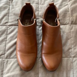 Brand: Jessica Cline  Color: Light Brown  Size: 8.5